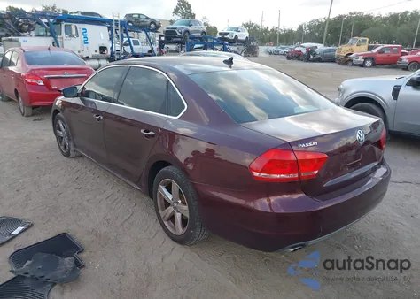 2012 Volkswagen Passat 2.5L Se z USA, uszkodzony, nr VIN 1VWBH7A3XCC079924